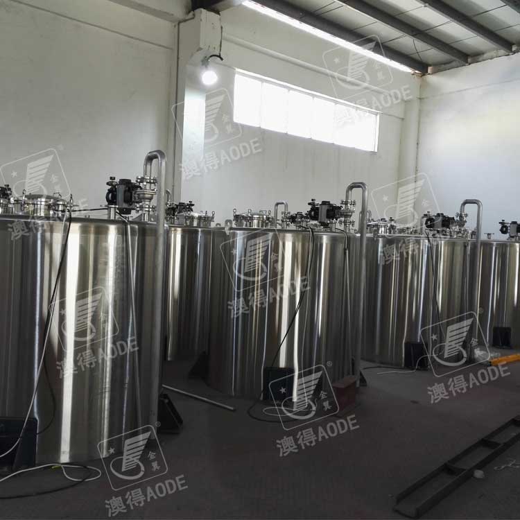 不(bú)鏽鋼儲罐